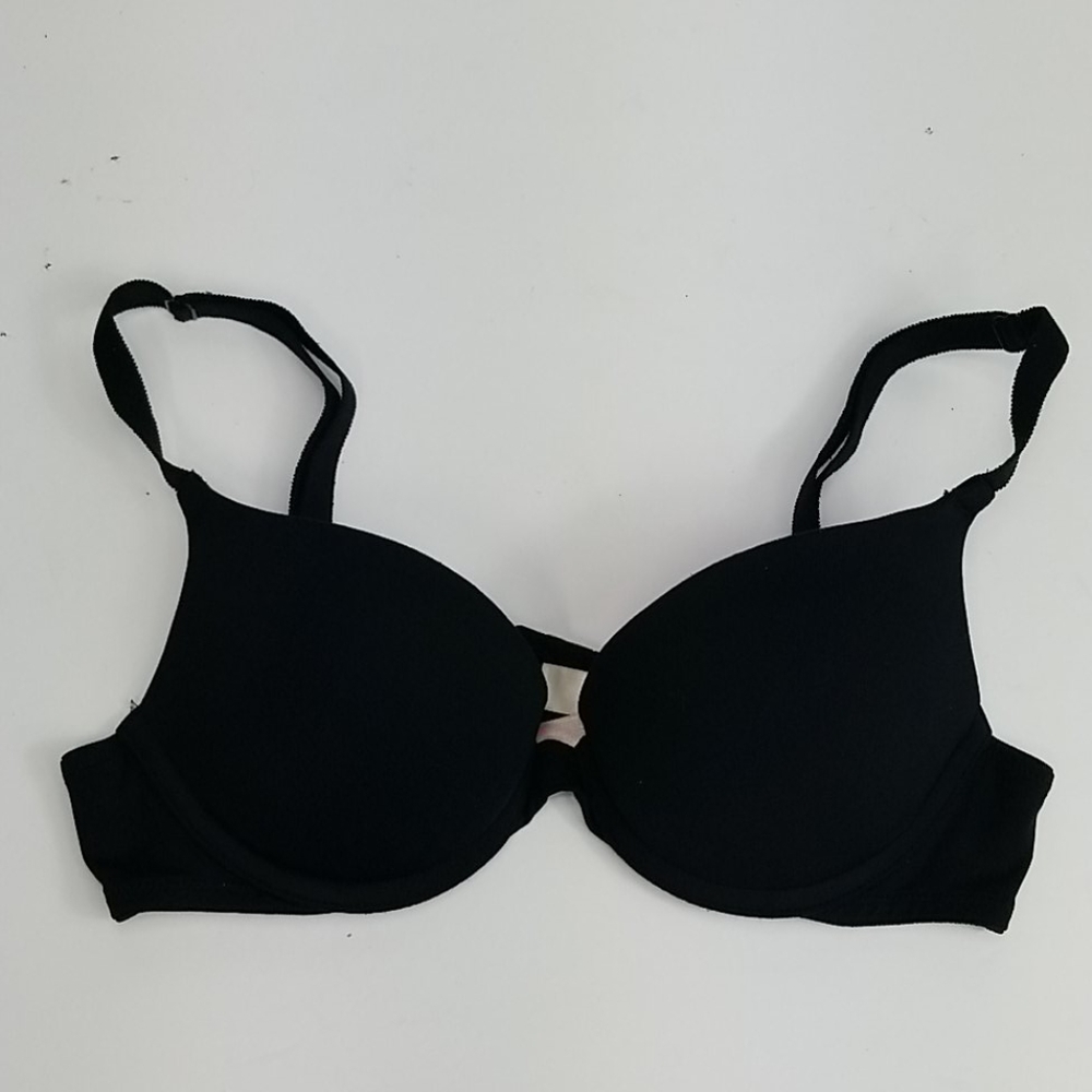Victoria's Secret Pink Wear Everywhere 32B Bra